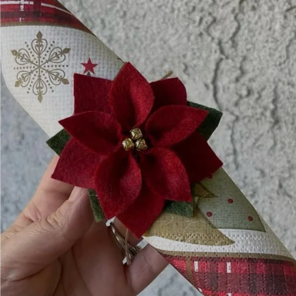 Crate & Barrel Napkin Ring Holders (8)